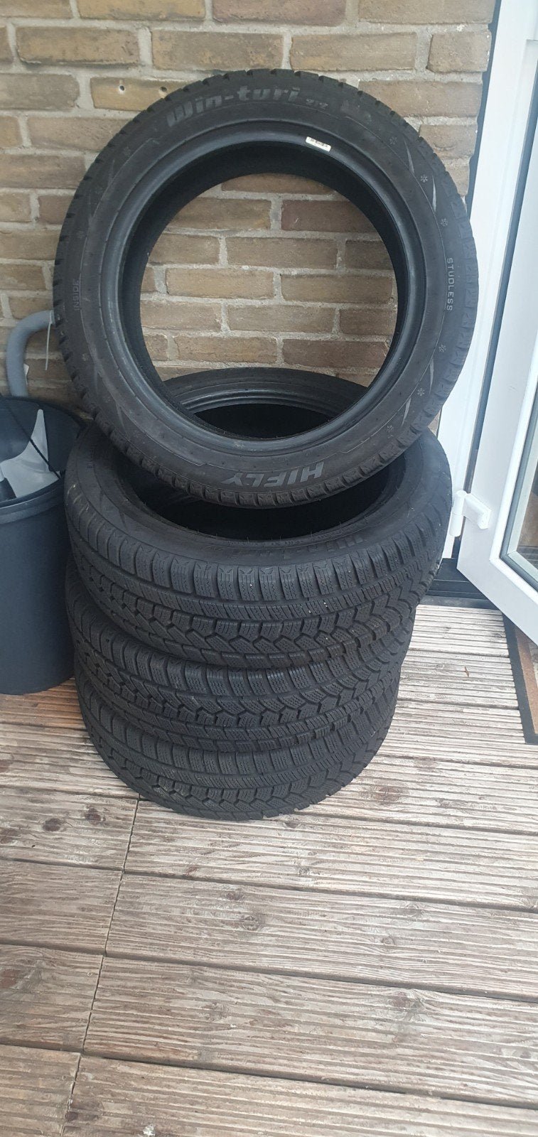 winterbanden 205 55 17 Hifly winterbanden zgan. 8 mm profiel, Auto-onderdelen, Gebruikt, Banden en Velgen, 17 inch, Personenwagen