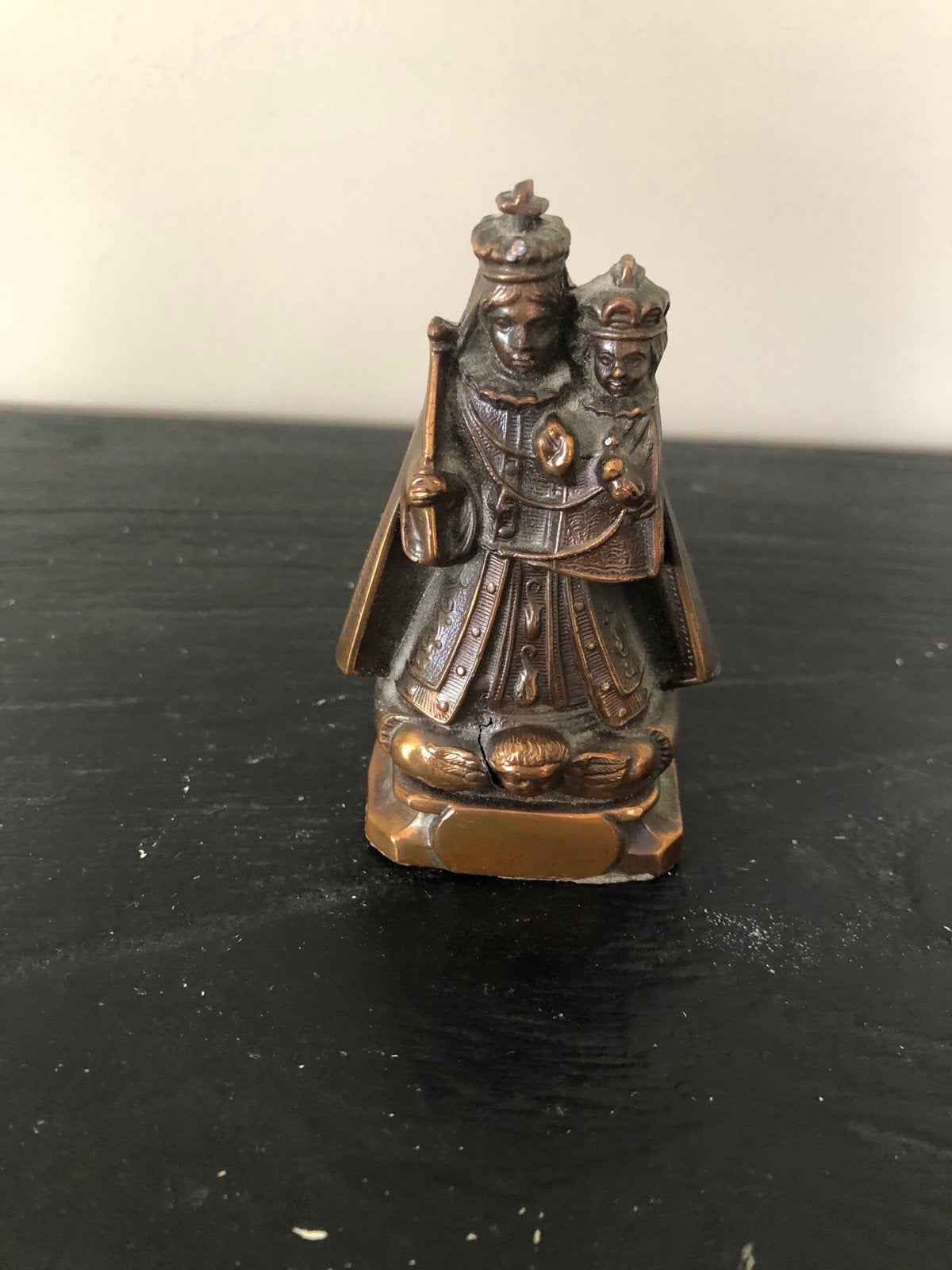 Vintage metalen beeldje Maria met kindje Jezus, Antiek en Kunst, Ophalen of Verzenden