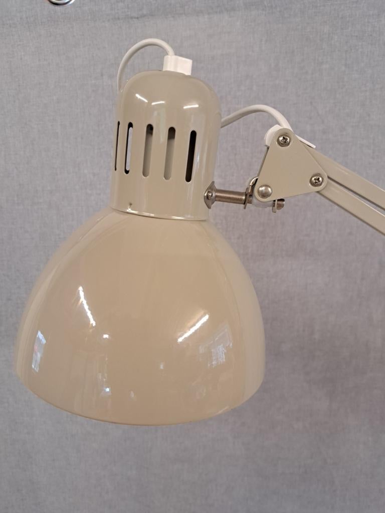 IKEA Tertial bureaulamp beige - Ideaal voor werkplek, 50 tot 75 cm, Ophalen of Verzenden, Zo goed als nieuw, Industrieel, Modern, Functioneel