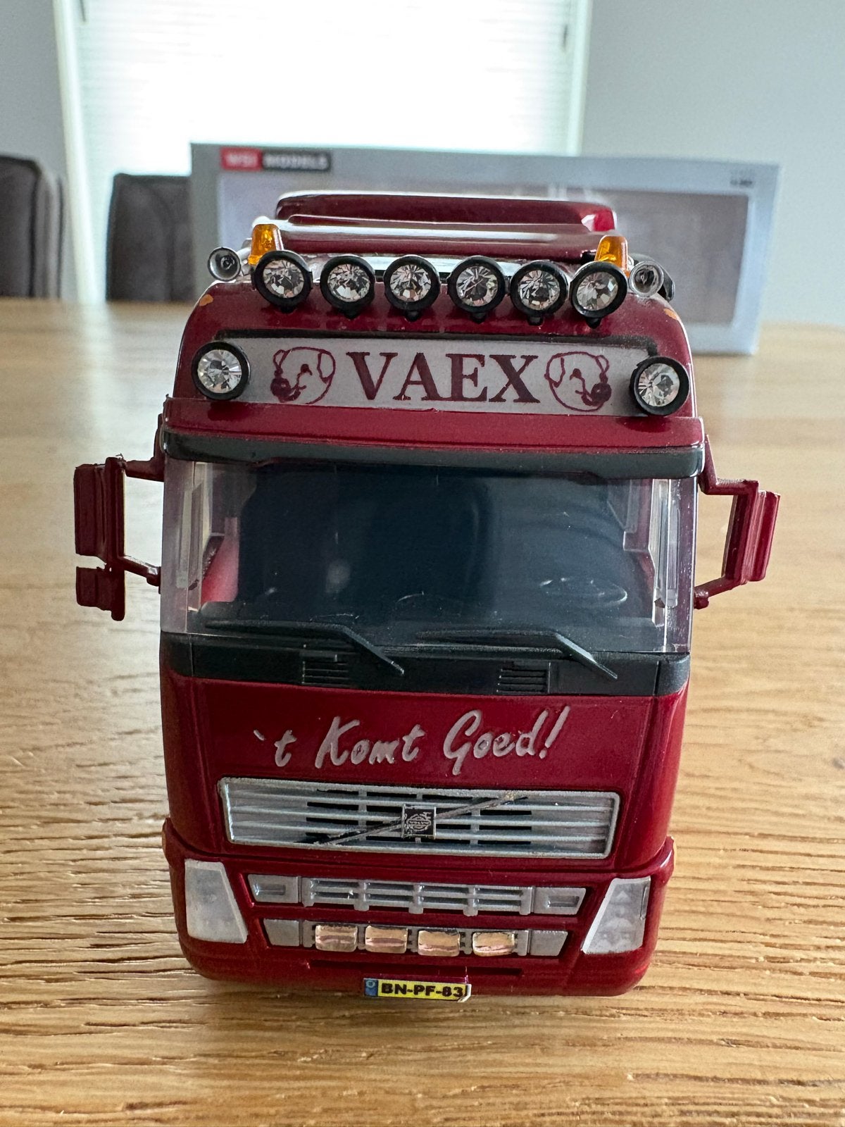 VAEX Volvo FH4 Glob. XL 4x2 met veetrailer 1:50, Ophalen of Verzenden, Zo goed als nieuw, Bus of Vrachtwagen, Overige merken