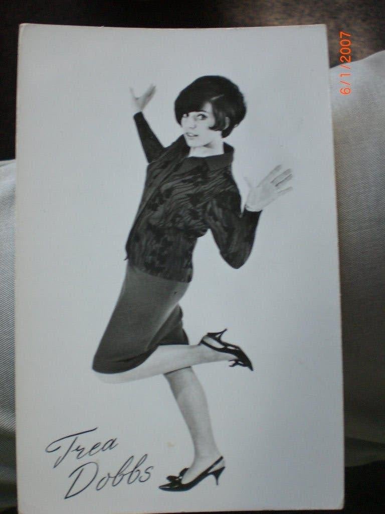 kaart Trea Dobbs 2, Ophalen of Verzenden, 1960 tot 1980, Ongelopen, Sterren en Beroemdheden