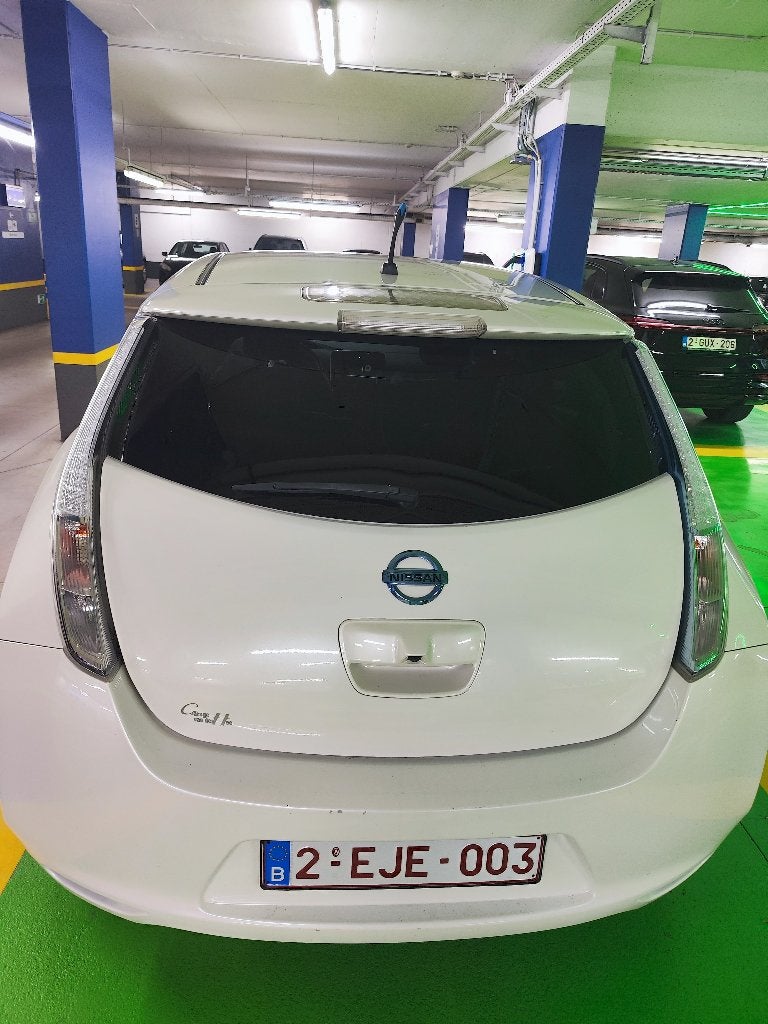 Nissan Leaf 24 kWh Tekna (2013) | Leder | Bose | 360 Camera, Automaat, Zwart, Wit, Leder