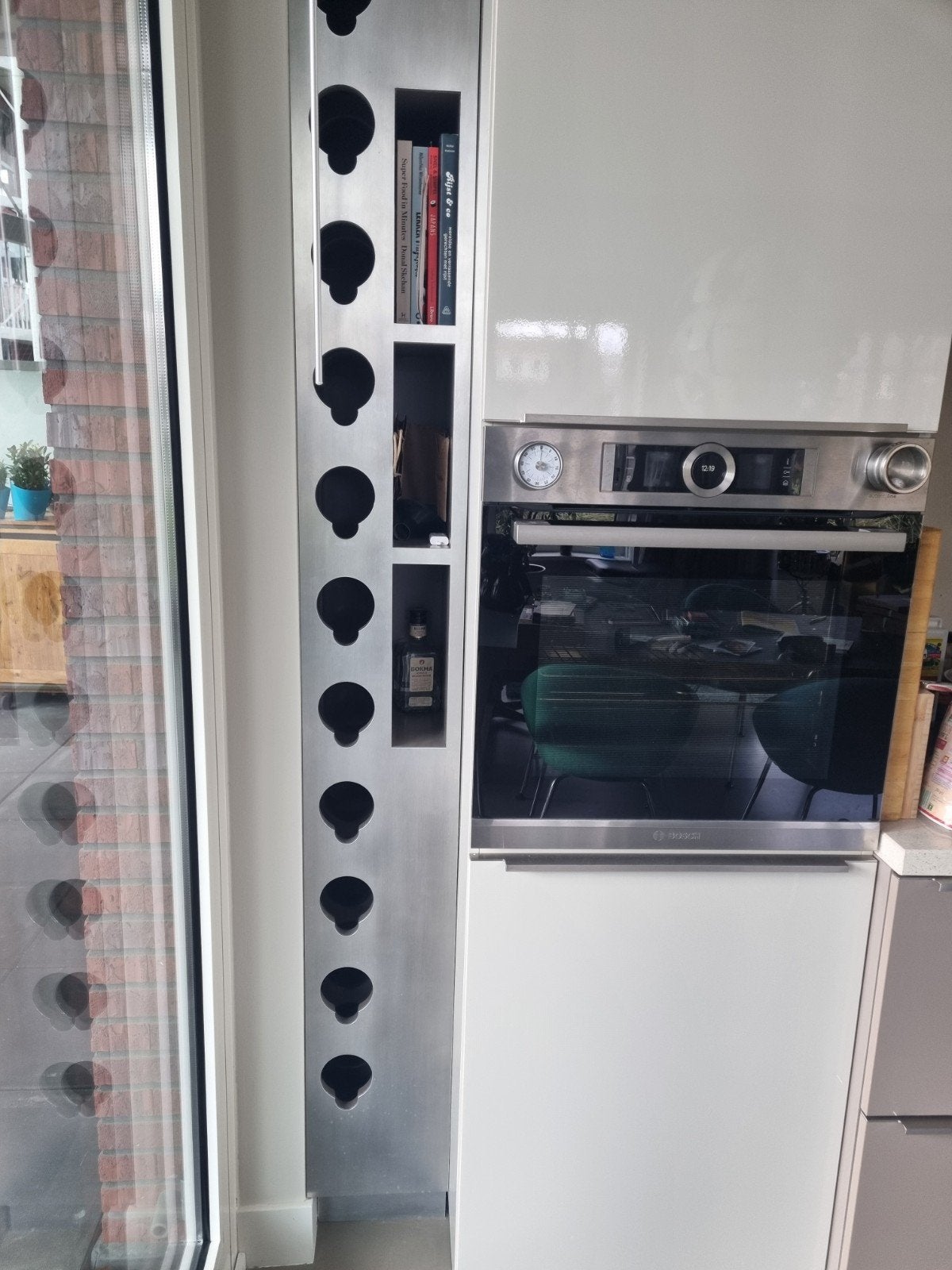 Hoge metalen wijnrek/opbergzuil, Huis en Inrichting, Woonaccessoires | Wijnrekken, Ophalen of Verzenden, Metaal, 75 cm of meer