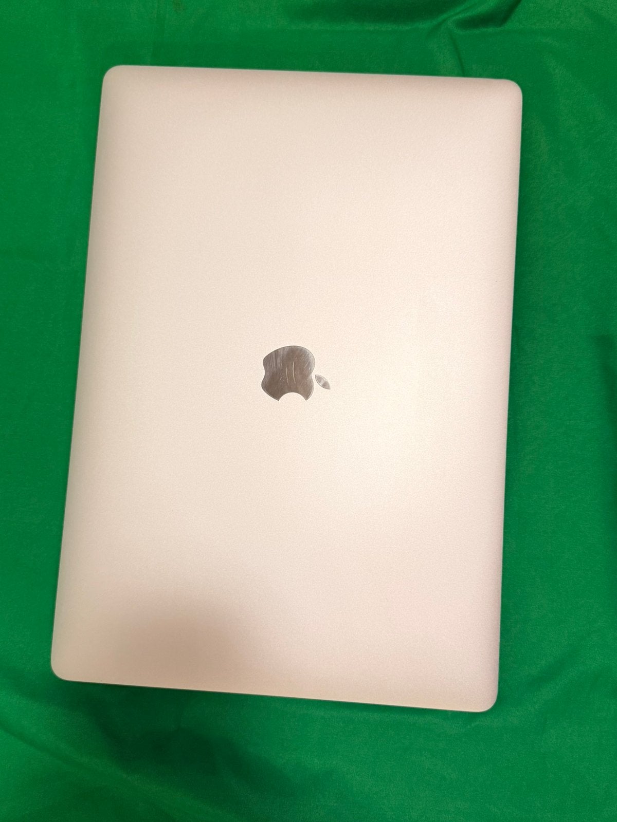 Foto 15 van Macbook pro 15 inch. 2016. I7. 16 GB. 512GB. Touchbar
