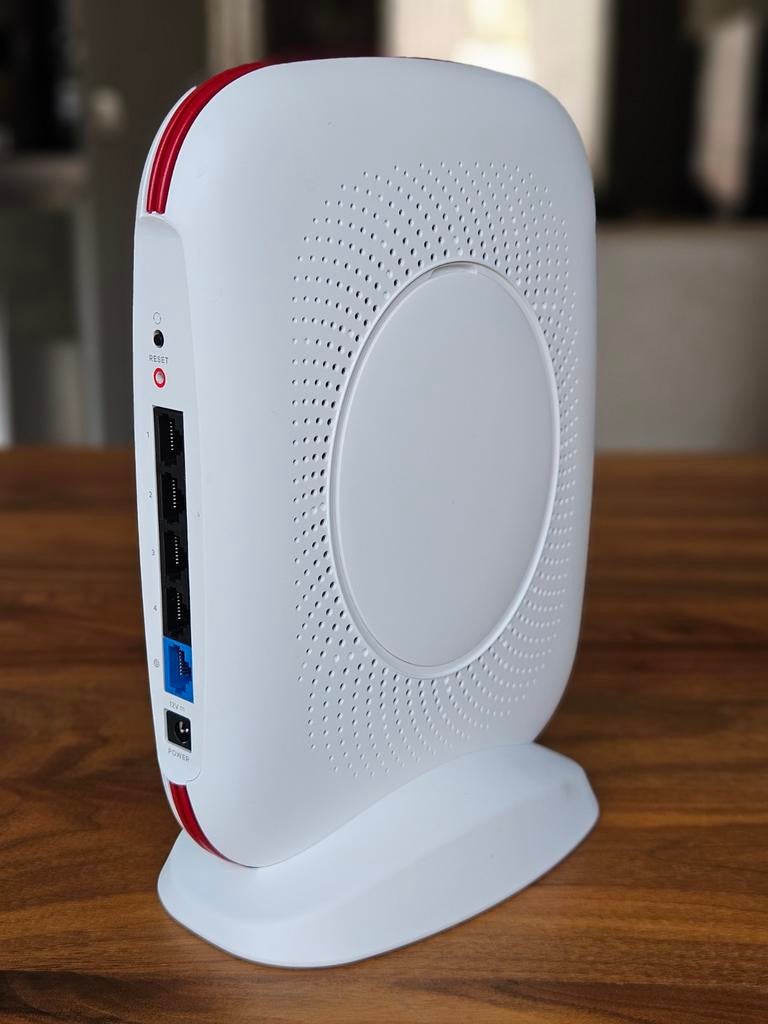 Zyxel SCR 50AXE WiFi 6E router, Ophalen of Verzenden, Zo goed als nieuw, Router, Zyxel