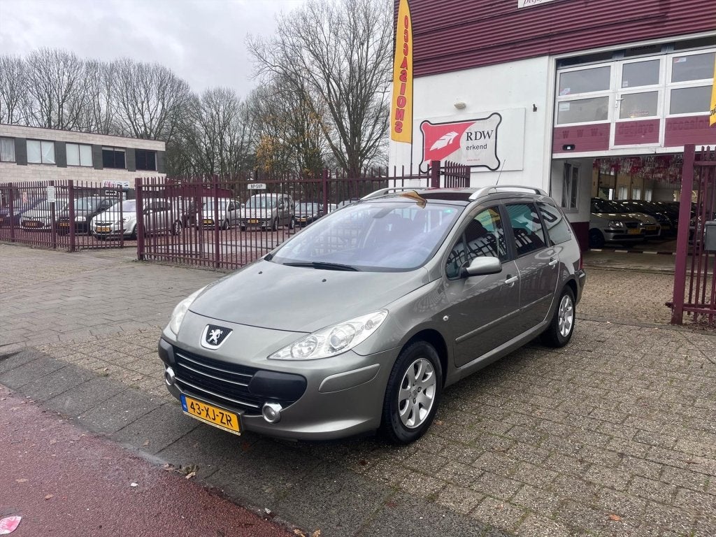 Peugeot 307 1.6 16V SW Premium, Gebruikt, 4 cilinders, 715 kg, Panoramadak