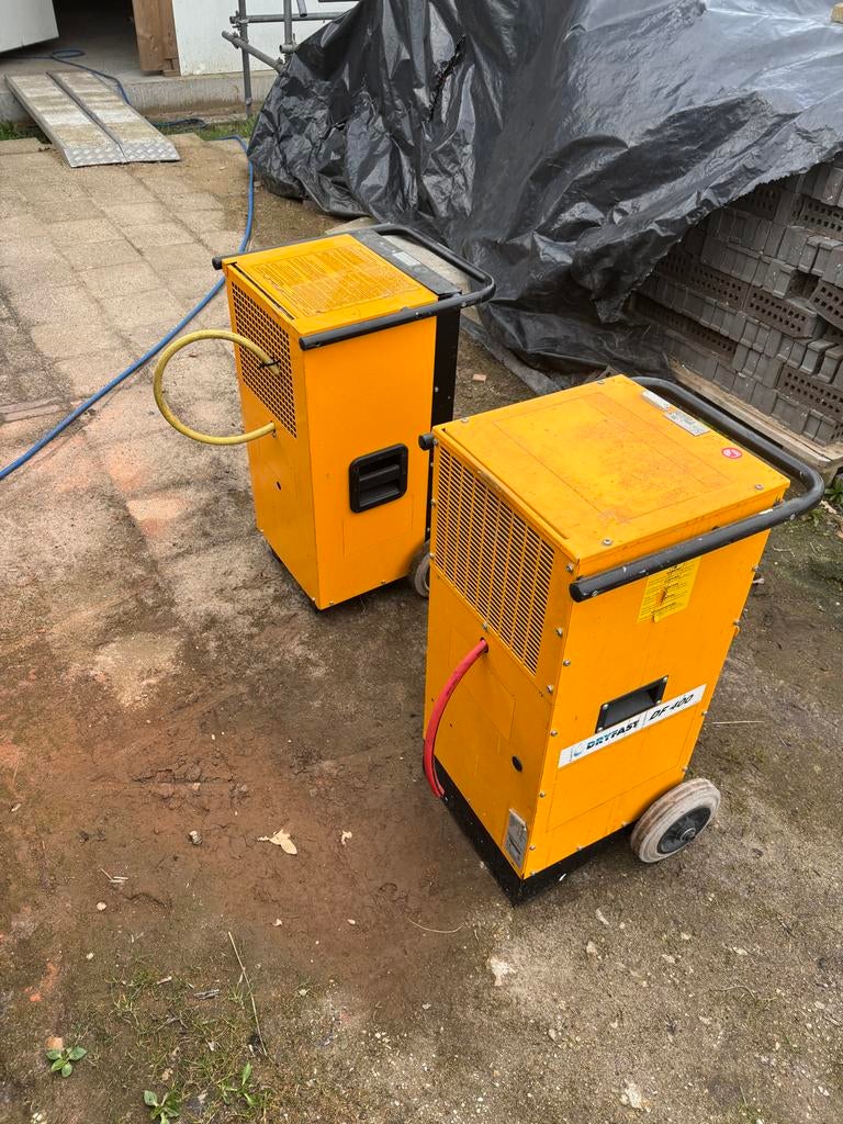 2x Dryfast DF400 ontvochtigers, defect, Ophalen, Gebruikt