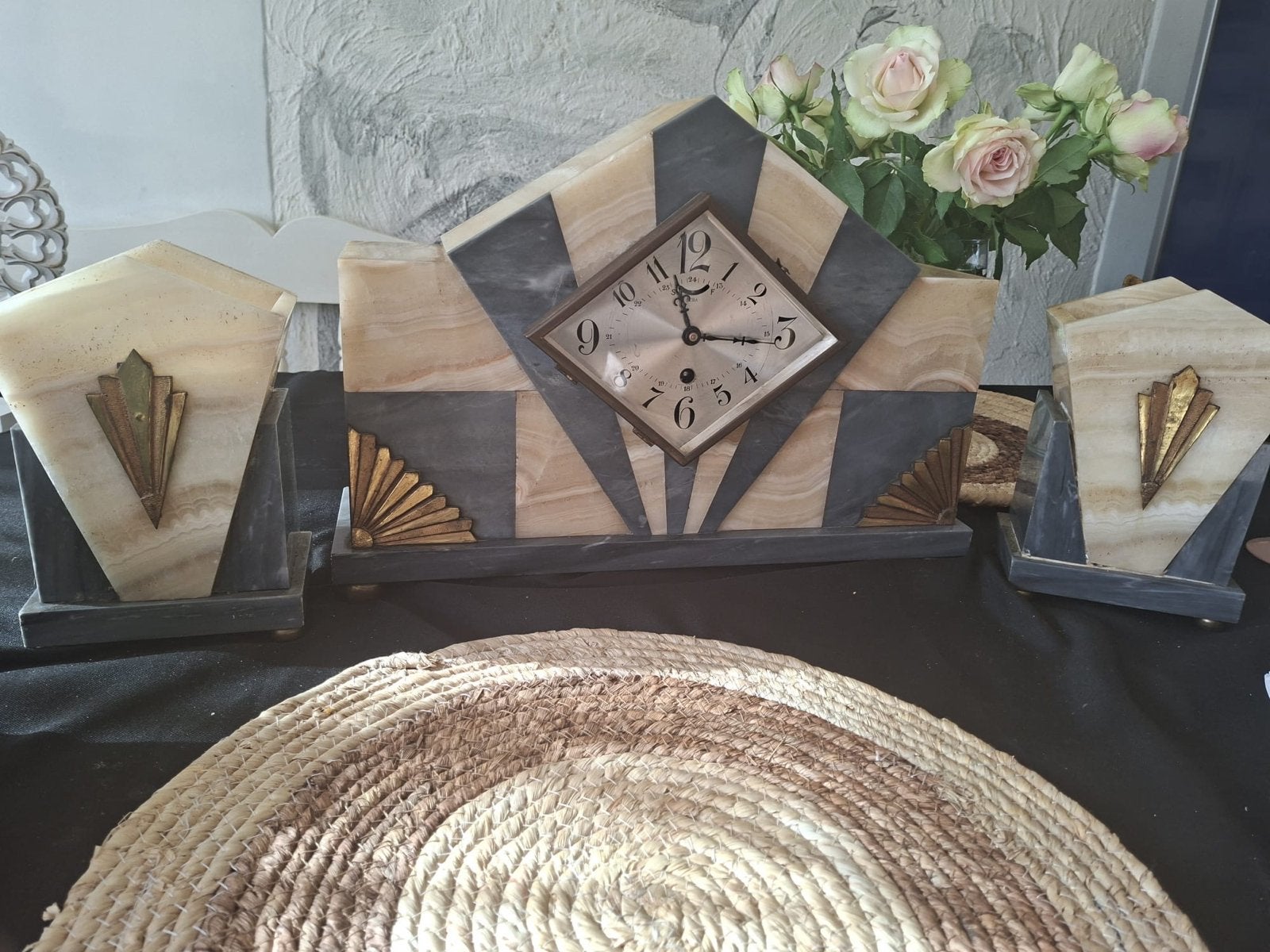 Art Deco marmeren klok met zijstukken, Antiek en Kunst, Ophalen