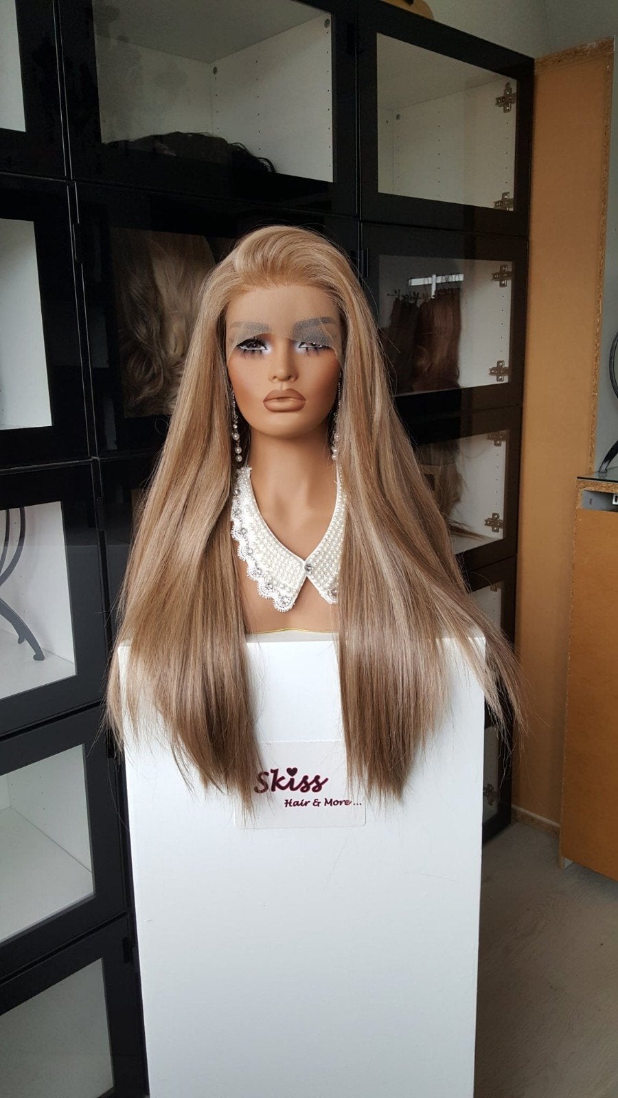 Luxe Lace Pruik: Gemêleerd bruin - Stijl - Plukjes - 75cm, Ophalen of Verzenden, Nieuw, Pruik of Haarverlenging