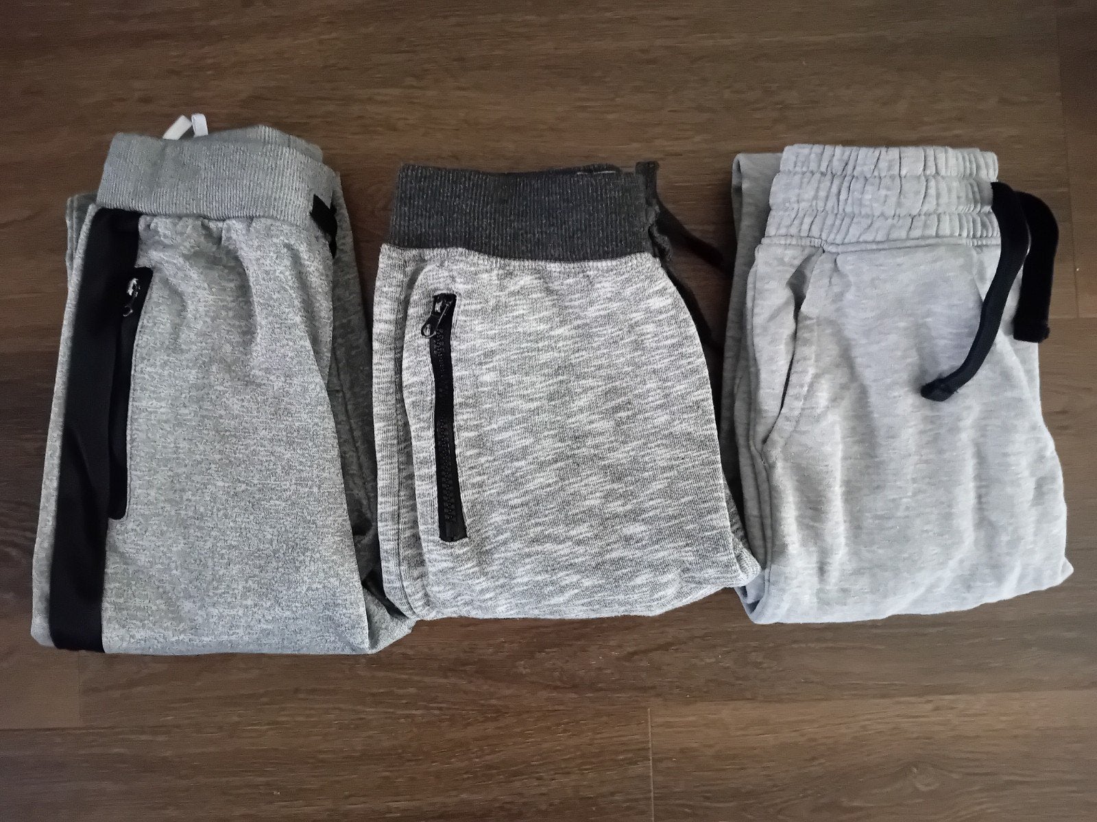 3 joggingsbroeken, zachte grijze broeken oa pepperts 134/140, Ophalen of Verzenden, Zo goed als nieuw, Meisje, Broek