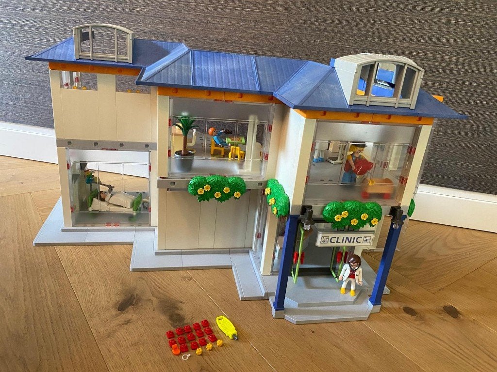 playmobil, groot ziekenhuis, Ophalen, Compleet, Overige thema's, Zo goed als nieuw