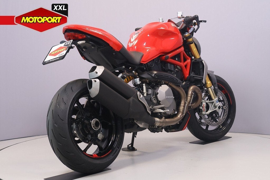 Ducati MONSTER 1200 S (bj 2017), Ducati North Europe B.V., Bedrijf, Naked bike, Maanweg 174
2516 AB  Den Haag, NL