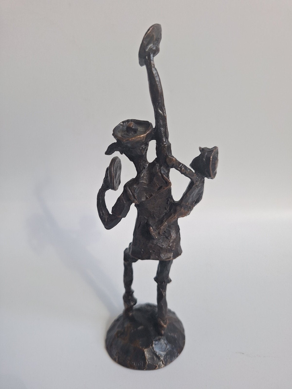Mooie verbronsd clinic clown beeldje.
18,5 x 7 x 5 cm, Ophalen