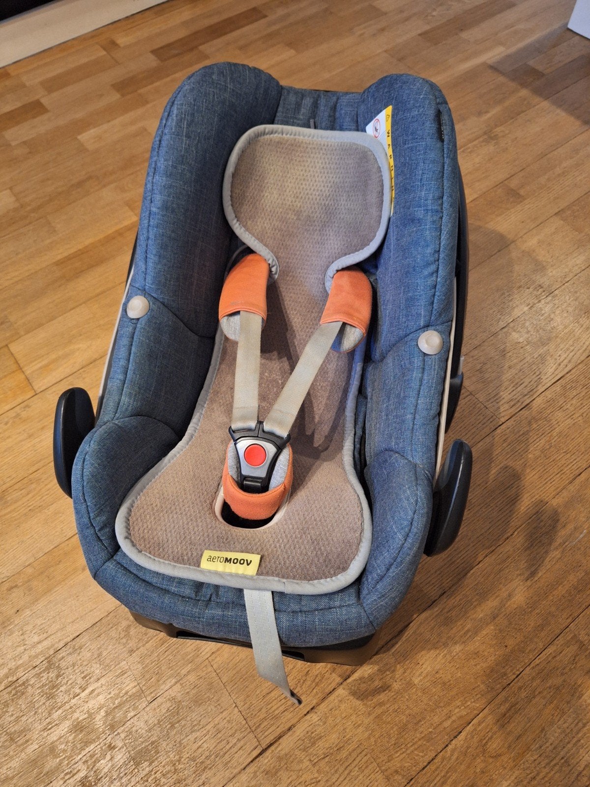 Maxi Cosi met Aeromoov en Isofix base, Ophalen, Zo goed als nieuw, Isofix, 0 t/m 13 kg