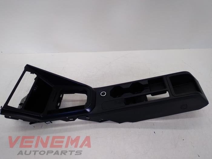 Middenconsoles van een Volkswagen Polo, Gebruikt, -, Volkswagen, -