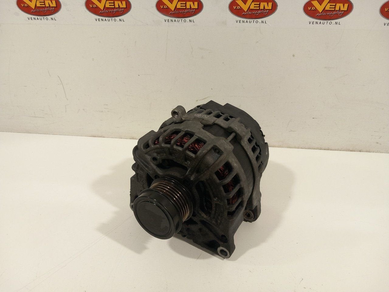 Dynamo Mercedes-Benz CLA, Onderdelen@venauto.nl, Van der Ven Autorecycling B.V., Gebruikt, Ettenseweg 76, 4706 PB Roosendaal, The Netherlands