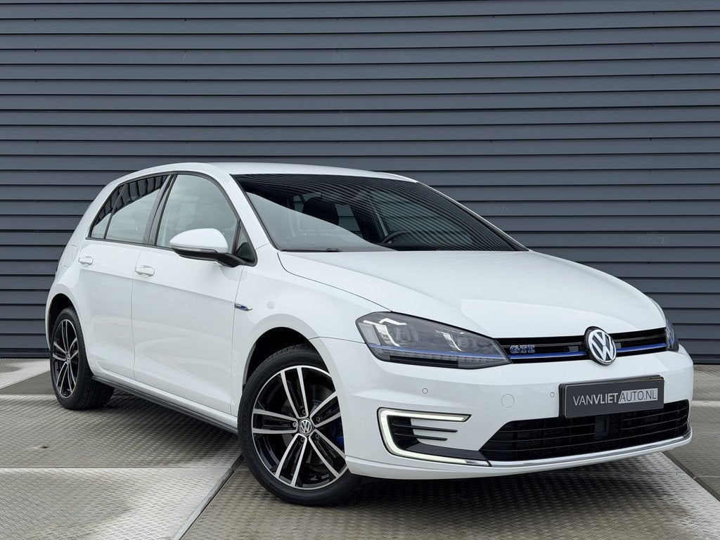 Volkswagen Golf 1.4 TSI GTE (bj 2015, automaat), 8 kWh, Stof, Gebruikt, 4 cilinders