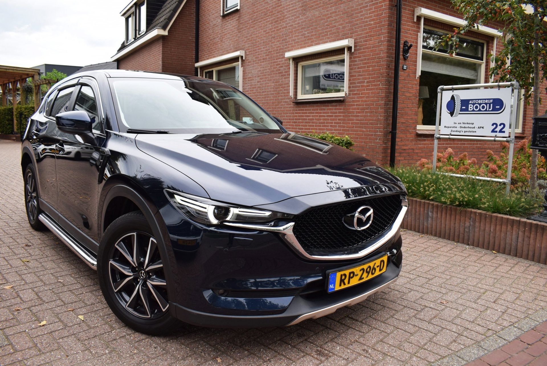 Mazda CX-5 2.0 SkyActiv-G 165 Business Comfort AUTOM//NAVI/C, Auto's, 1998 cc, Gebruikt, 2000 kg, Blauw