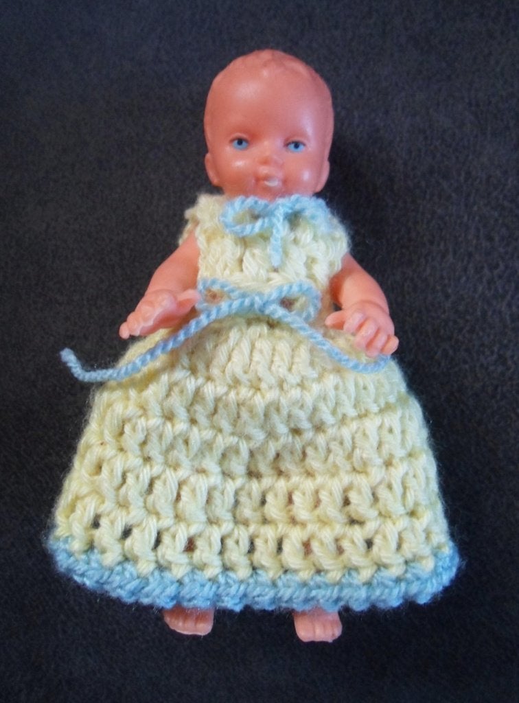 Oud Babypopje. Jaren '50., Verzamelen, Poppen, Gebruikt, Pop, Ophalen of Verzenden