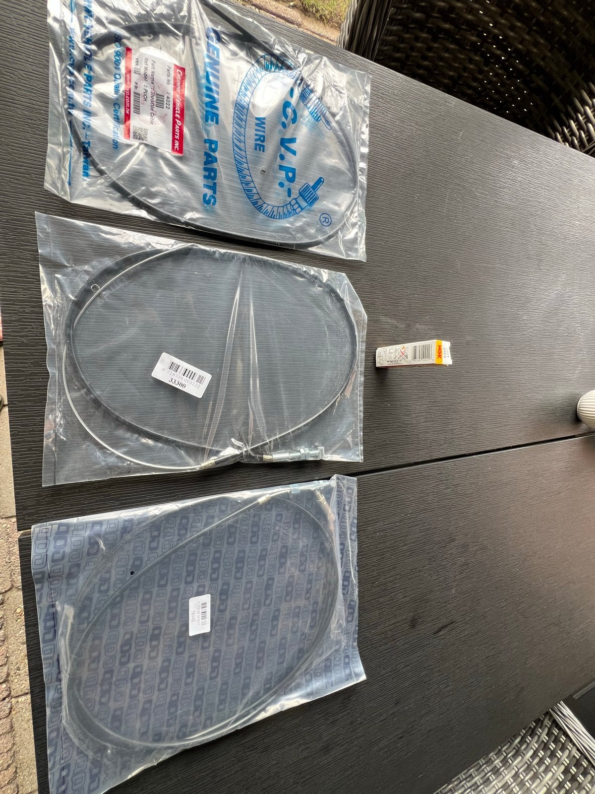 Gaskabel, twee remkabels en bougie voor Puch bromfietsen, Ophalen, Nieuw, Overige typen
