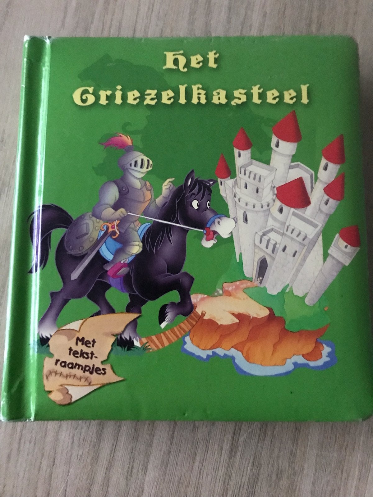 Het griezelkasteel met tekst-raampjes, Ophalen of Verzenden, Zo goed als nieuw
