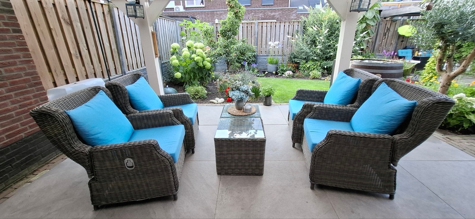 Luxe Loungeset: 4 Stoelen, 2 Bankjes, 2 Tafeltjes - Z.G.A.N., Ophalen
