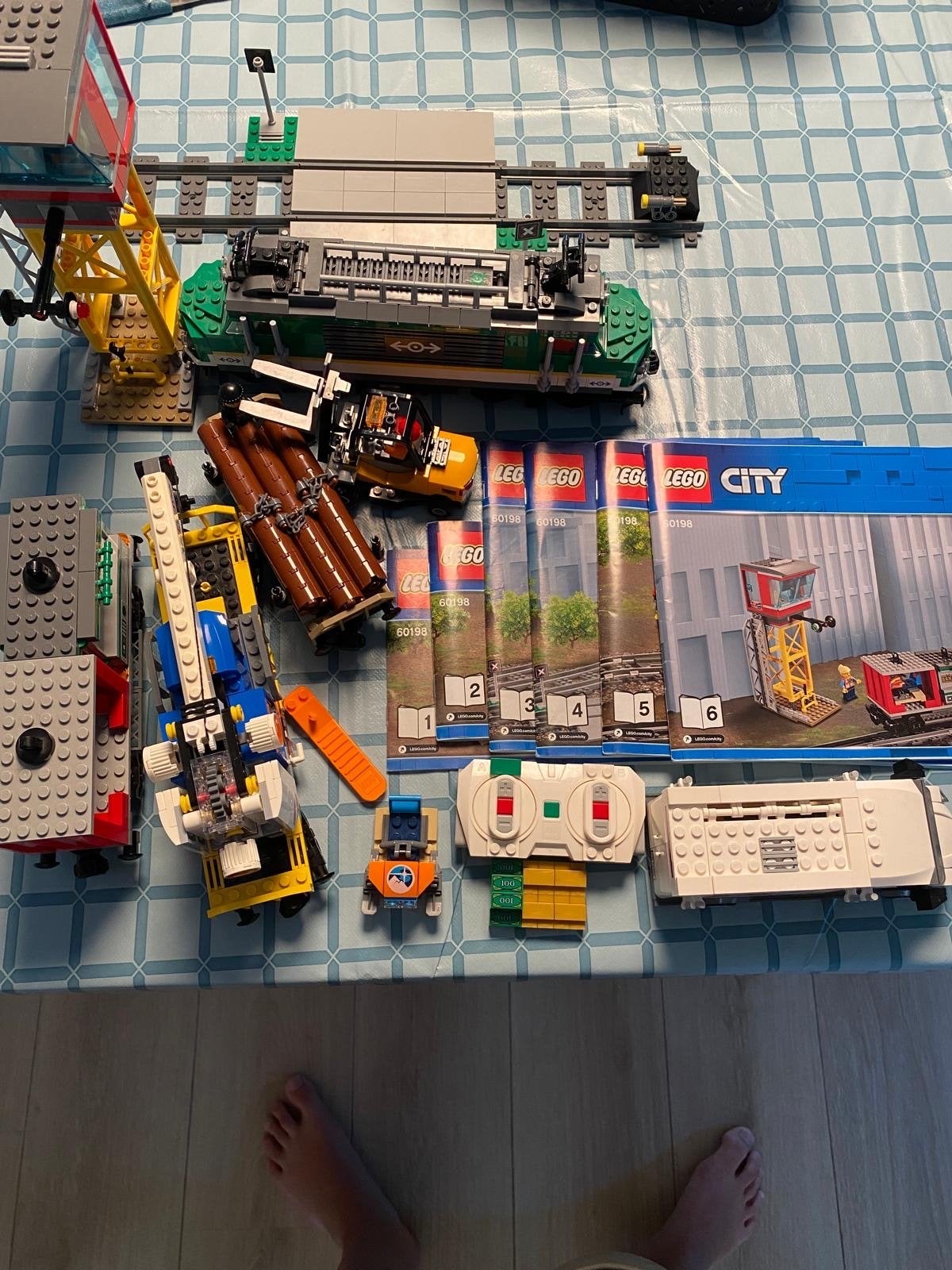 Lego City Vrachttrein 60198, Kinderen en Baby's, Speelgoed | Duplo en Lego, Ophalen, City, Lego, Zo goed als nieuw