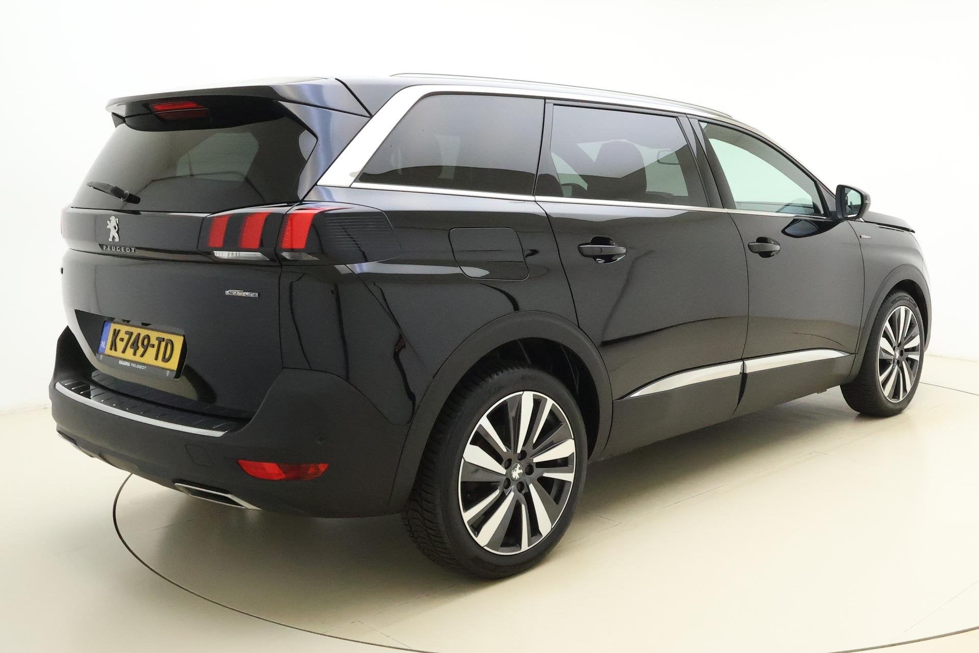 Peugeot 5008 1.2 PureTech GT-Line Avantage 130 PK | Automaat, Gebruikt, 1199 cc, Parkeersensor, Zwart