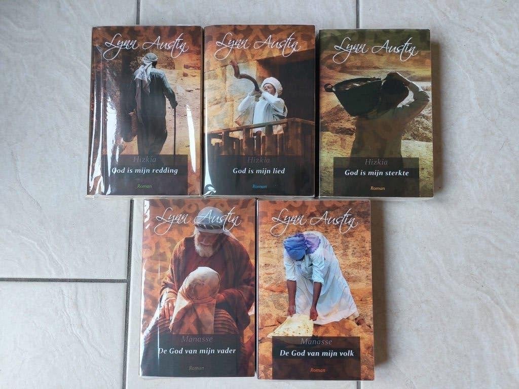 Serie Hizkia en Manasse Lynn Austin Bijbelse romans, Boeken, Ophalen, Zo goed als nieuw