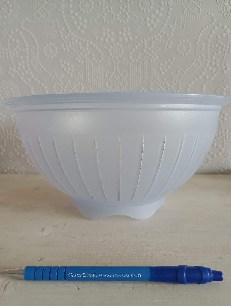 Tupperware voorraadbak met vergiet, Huis en Inrichting, Keuken | Tupperware, Ophalen of Verzenden, Zo goed als nieuw, Blauw, Overige typen