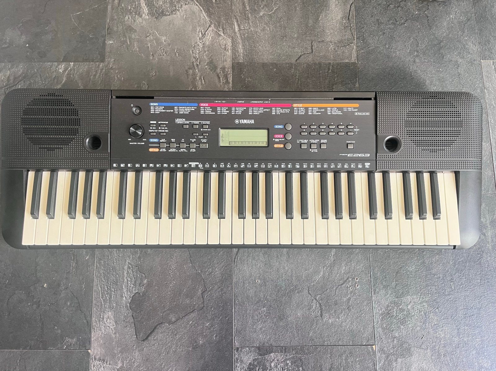 Yamaha PSR-E263 Digitaal Keyboard, Ophalen, Yamaha, Aanslaggevoelig, 61 toetsen