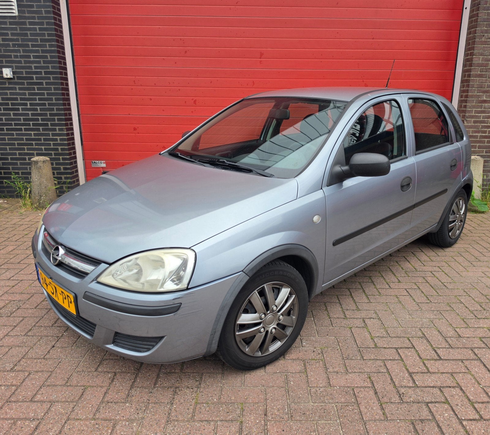 Opel Corsa 1.2 16V Twinport 5D Easytr. 2006 Grijs automaat, 450 kg, 31 €/maand, 4 cilinders, 1229 cc