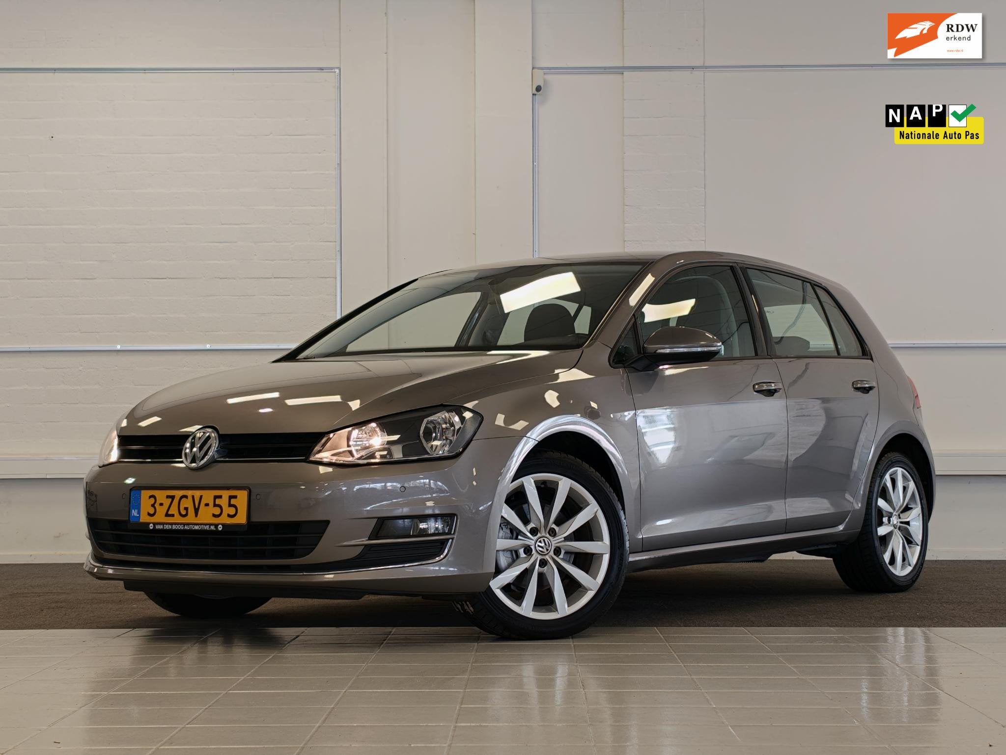 Volkswagen Golf 1.4 TSI ACT Business Edition Camera Navi Mas, Gebruikt, 4 cilinders, 150 pk, Golf