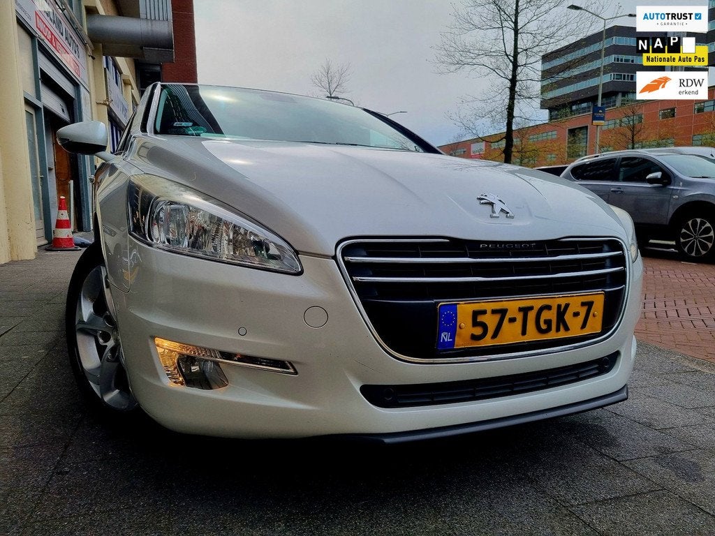 Peugeot 508 1.6 THP Allure Navi Keyless Pdc, Voorwielaandrijving, Euro 5, Gebruikt, Leder en Stof