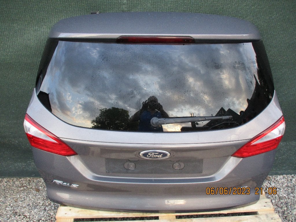 2x Ford Focus 3 Wagon (Station) Achterklep (Complete klep), Gebruikt, Achterklep, Ophalen of Verzenden, Ford