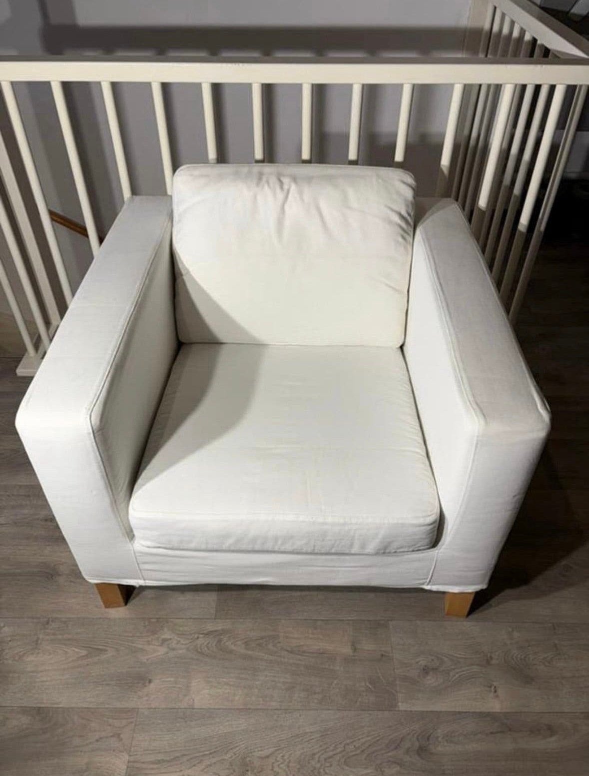 Mooie zware fauteuil in een stijlvolle witte/crème kleur, Huis en Inrichting, Fauteuils, Ophalen, Gebruikt, 75 tot 100 cm, 75 tot 100 cm