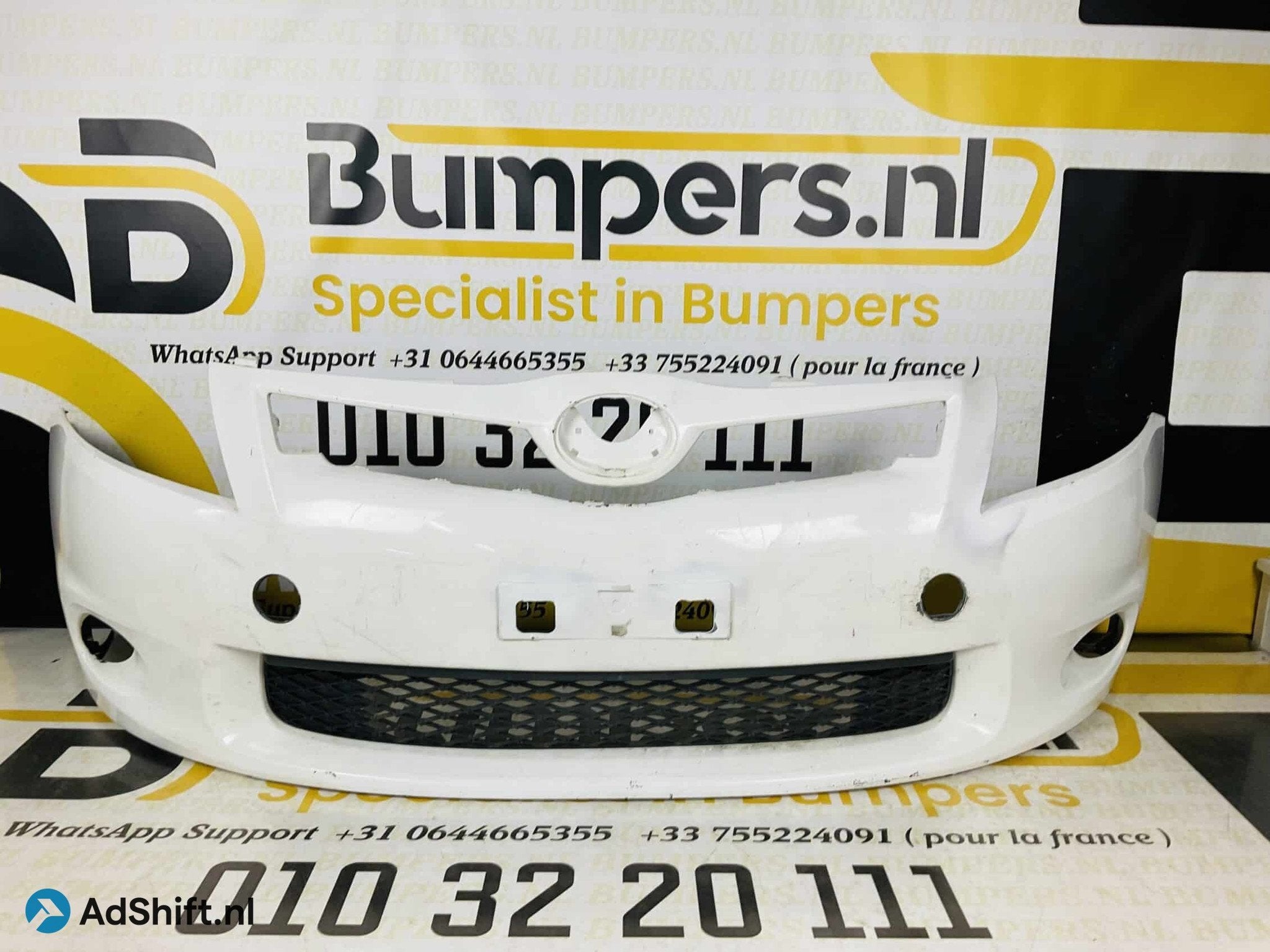Bumper Toyota Auris Hybrid Voorbumper 2-D3-3291