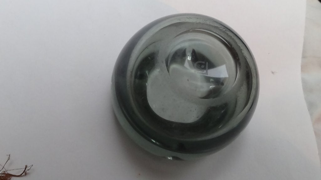 stevige sterke asbak van glas, gesigneerd CL Leerdam, Antiek en Kunst, Antiek | Glas en Kristal, Verzenden