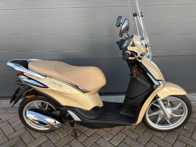 Piaggio Liberty Snor 25KM Scooter E4 I-Get Nieuwstaat Bj2021, Piaggio, Piaggio, Ophalen of Verzenden, Zo goed als nieuw