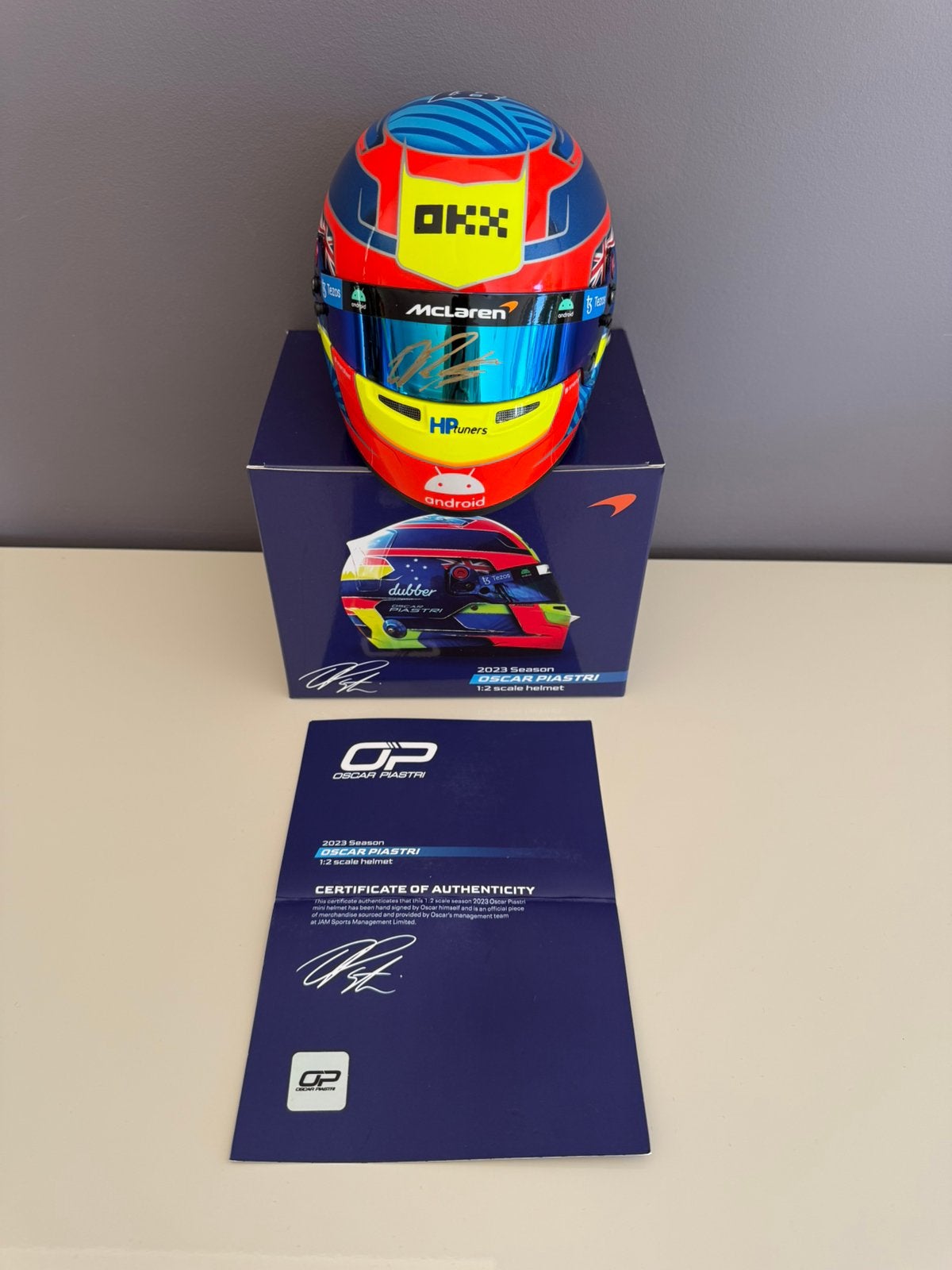Gesigneerd 2023 1:2 helm Oscar Piastri McLaren F1, Ophalen of Verzenden, Zo goed als nieuw, Formule 1