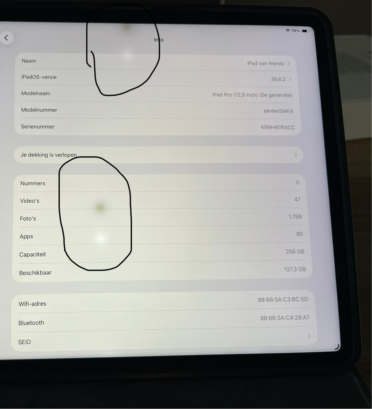 Foto 9 van iPad Pro 12.9 inch (5e Gen) 256GB Wi-Fi met Targus hoes