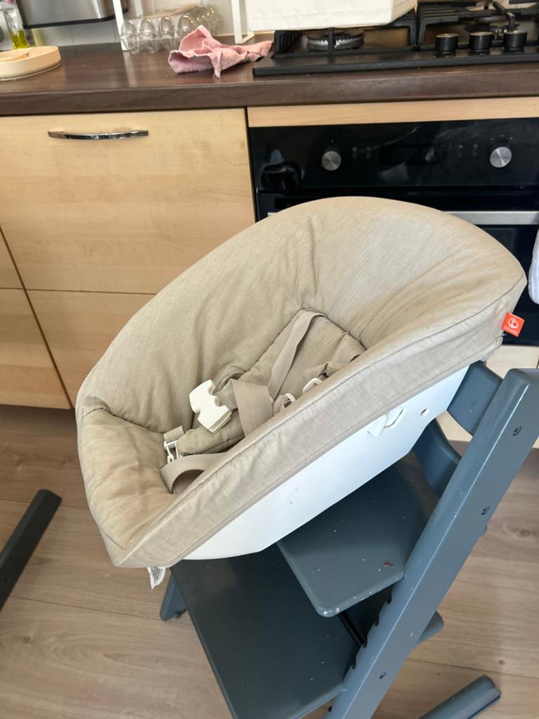 Stokke Newborn Set (ouder model) met speelboog - ZGAN, Kinderen en Baby's, Kinderstoelen, Ophalen, Zo goed als nieuw, Overige typen