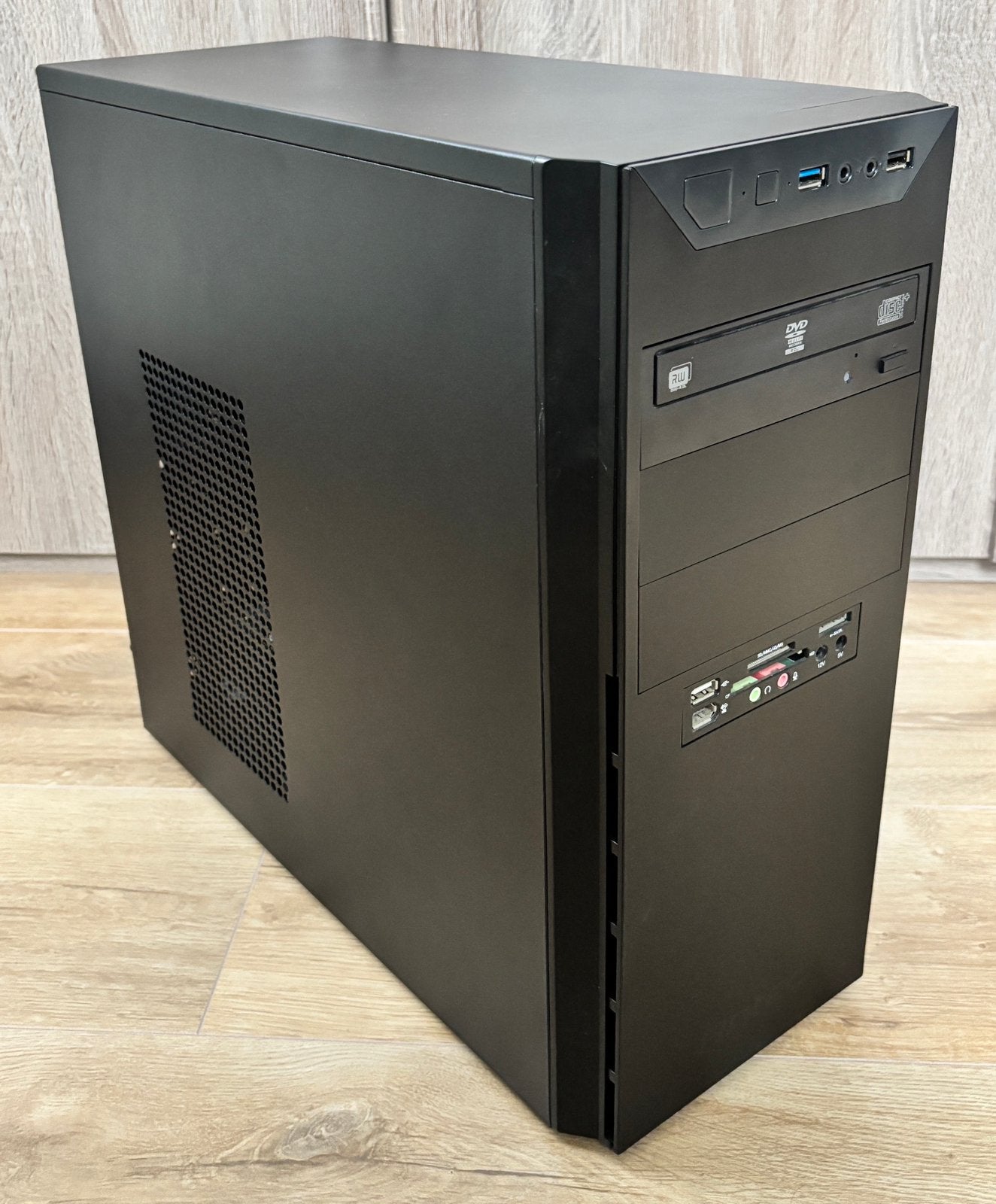 Intel Core i5-10400F, 16GB geheugen, 500GB SSD game pc, Ophalen of Verzenden, Zo goed als nieuw, 3 tot 4 Ghz, SSD