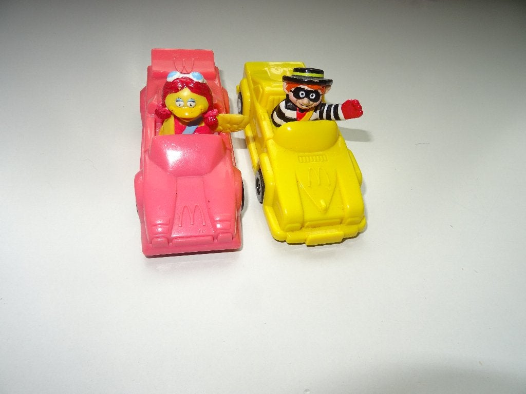 Mac Donald -  2x Auto met bestuurder, Ophalen, Zo goed als nieuw