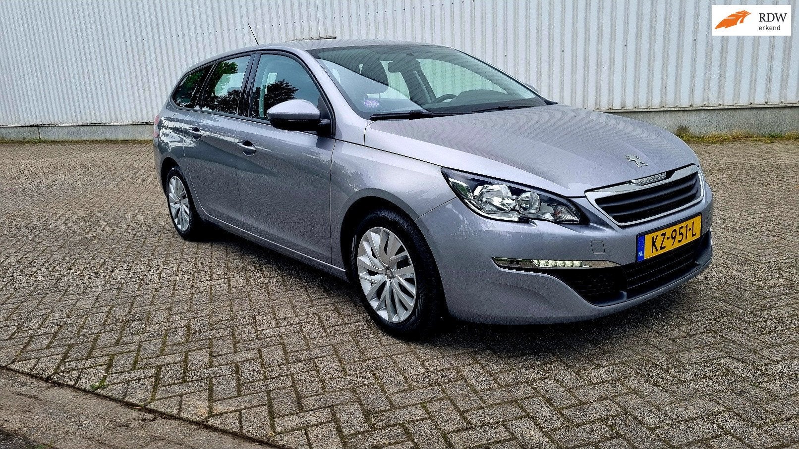 Peugeot 308 SW 1.2 PureTech Blue Lease, Voorwielaandrijving, Gebruikt, Euro 6, 1199 cc