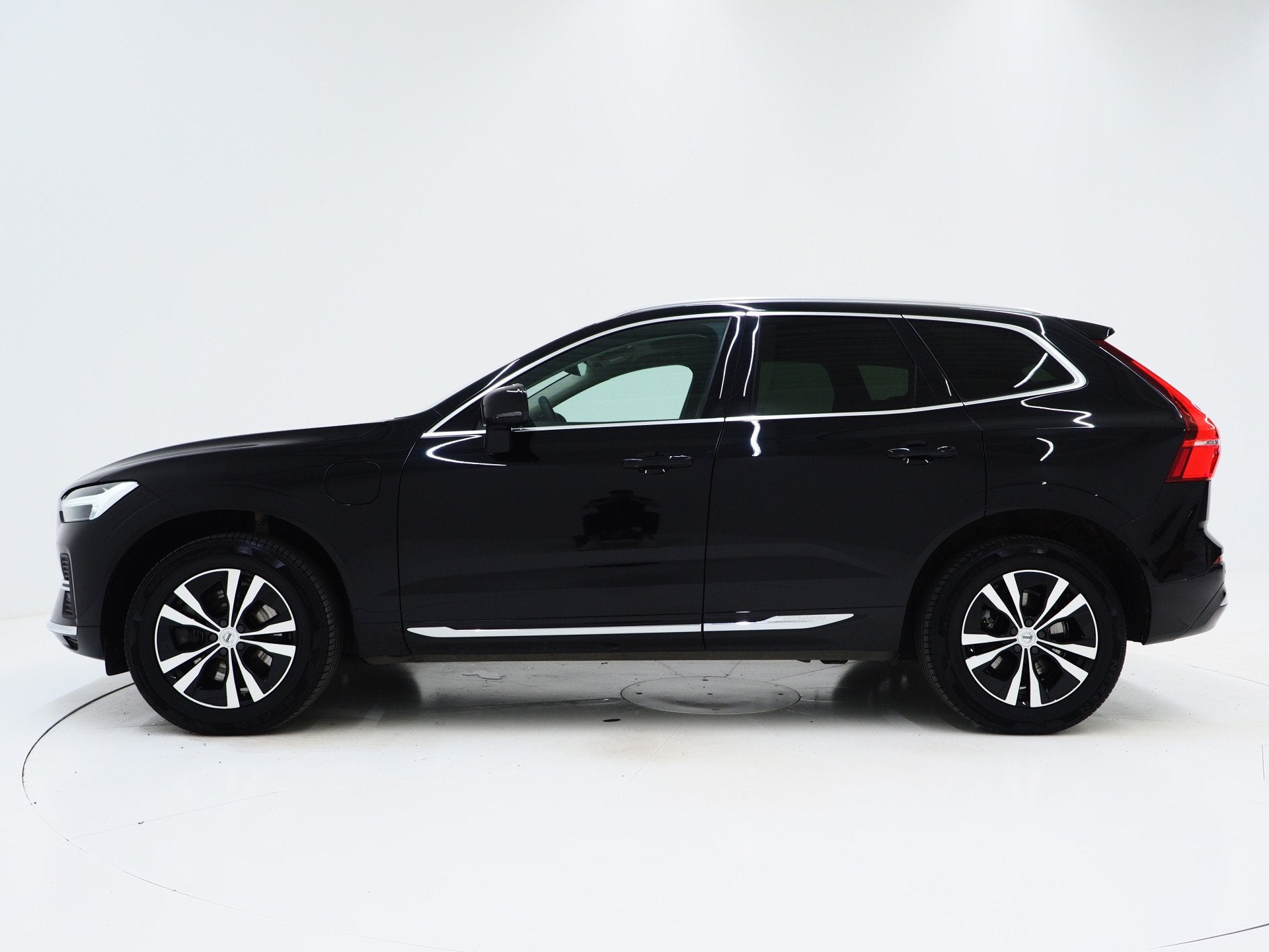 Volvo XC60 2.0 T6 Plug-in hybrid AWD Long Range | Panoramada, Automaat, Gebruikt, 4 cilinders, 1969 cc