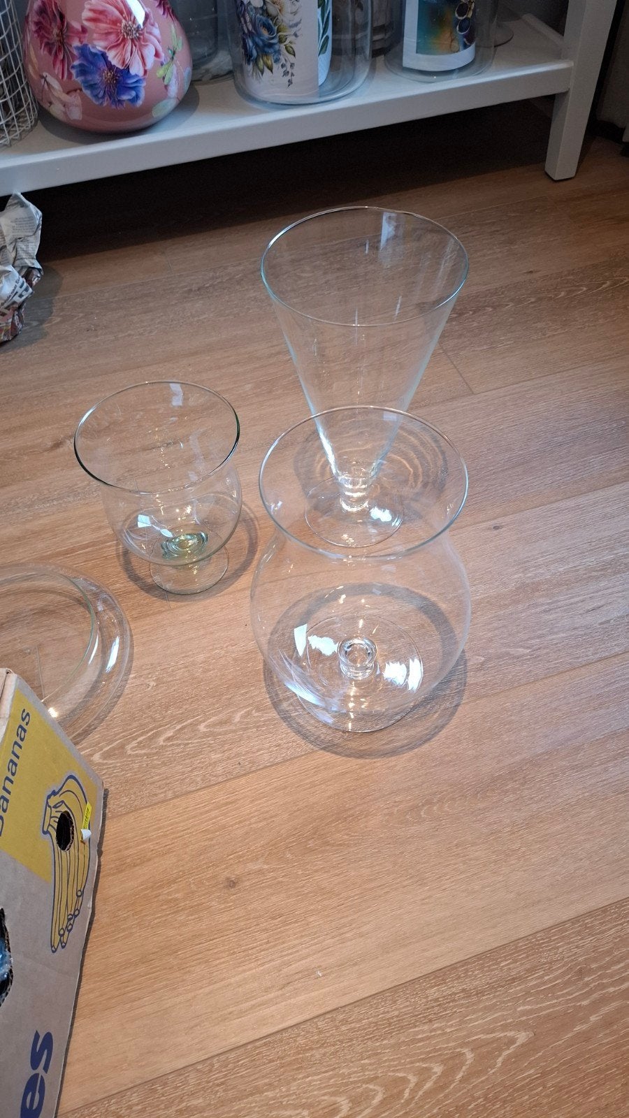 verschillende glas vazen 12 stuks, Ophalen of Verzenden, Zo goed als nieuw, Glas