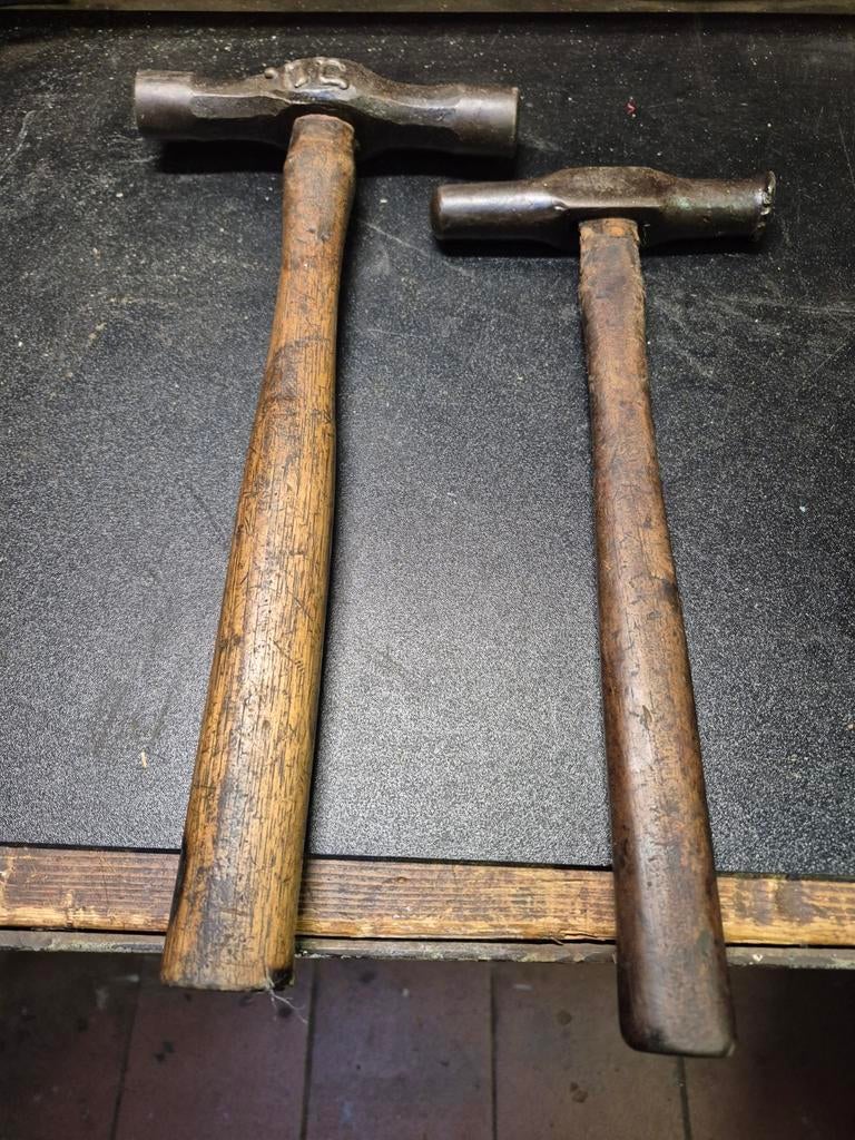 2 grote  metaalbewerking smeed hamers, Ophalen of Verzenden