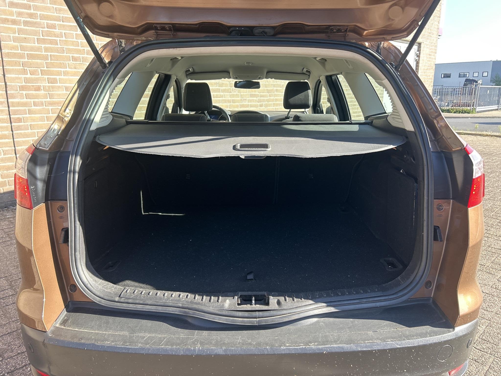 Foto 21 van Ford Focus Wagon 1.0 EcoBoost Titanium | Climate | Cruise |