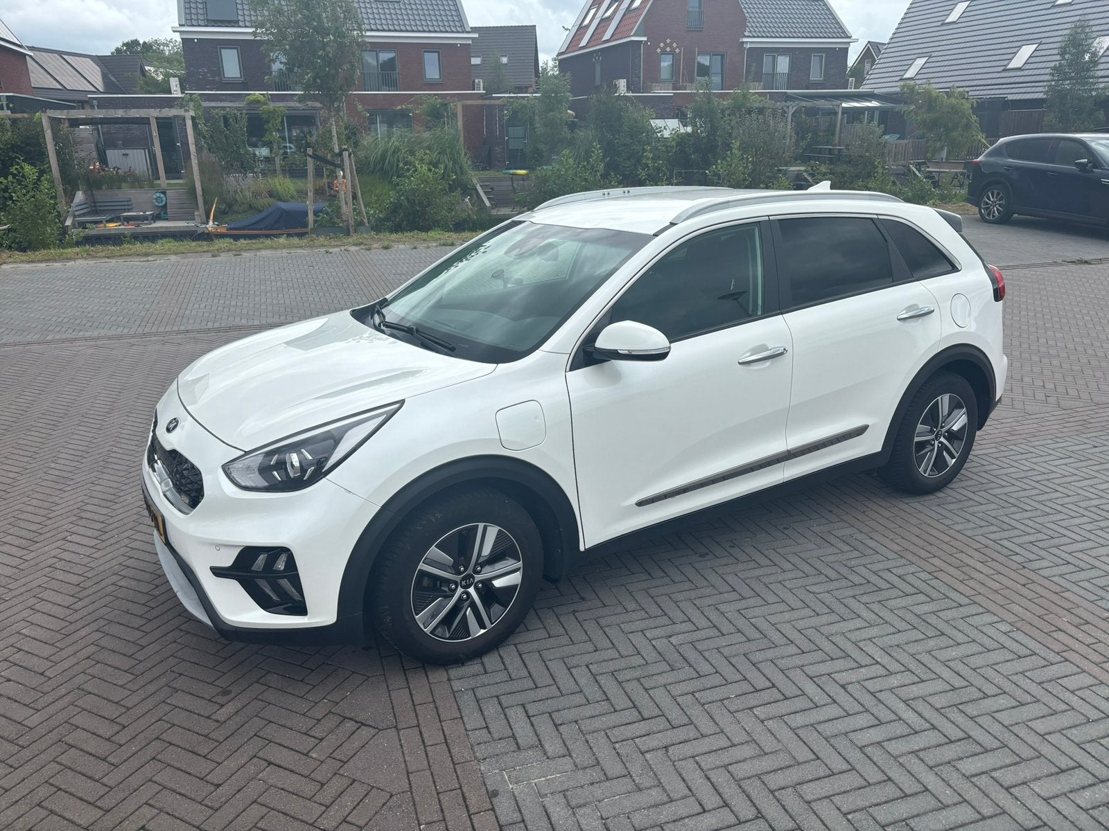 Kia Niro 1.6 GDi Phev 141pk Dct6 2020 Wit, Auto's, Wit, Plug-in hybride, SUV of Terreinwagen, Geïmporteerd